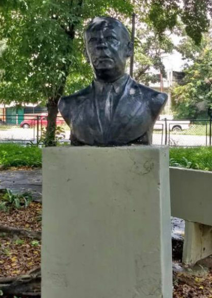 Busto de Enrique Bernardo Núñez. Foto: Lizett Álvarez, agosto 2018.