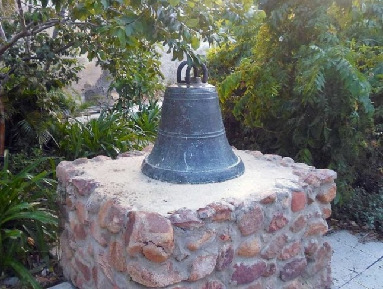 La campana de 500 kg robada de la iglesia Santa Inés, en Cumaná. Foto Arq. Ana T. Oropeza, marzo 2018.