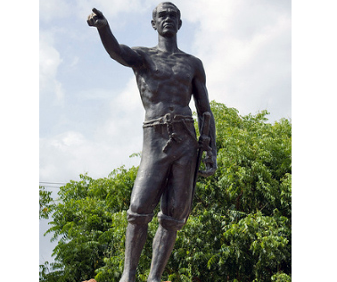 Estatua de José Leonardo Chirino