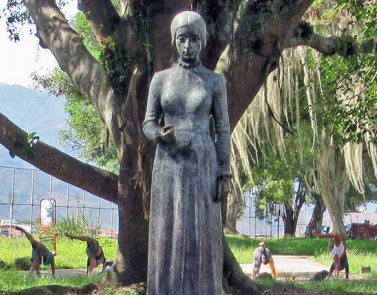 Estatua de María Concepción Palacios y Blanco